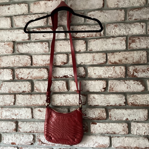 Cole Hann red leather crossbody purse - Picture 1 of 8